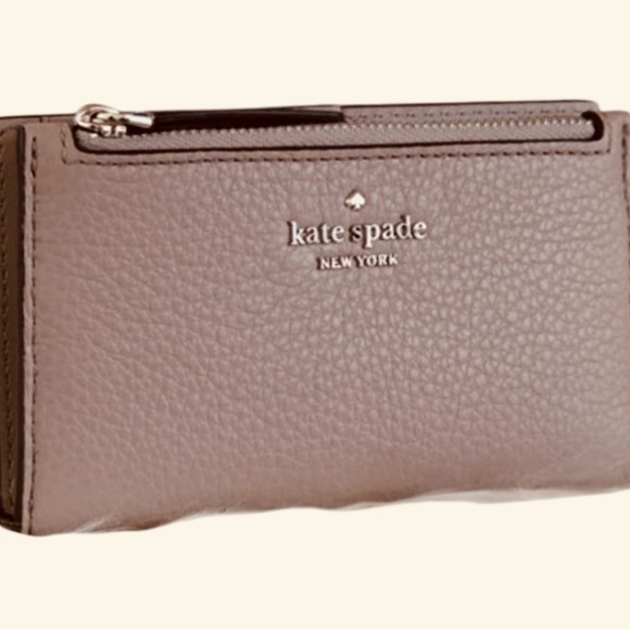 Kate Spade Jackson Small Bifold Pebbled Leather Wallet in Muted Taupe NWT - Picture 4 of 10